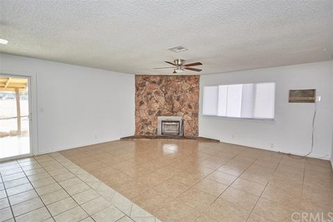 9914 Locust Ave, Hesperia, CA 92345 photo 12