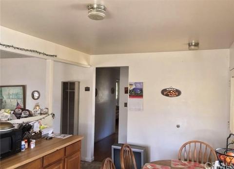 3898 Lofton Pl, Riverside, CA 92501 photo 14