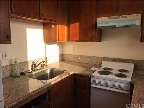 3645 Country Oaks Loop #B, Ontario, CA 91761 photo 3
