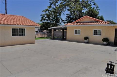 1995 E Devonshire Ave, Hemet, CA 92544 photo 4