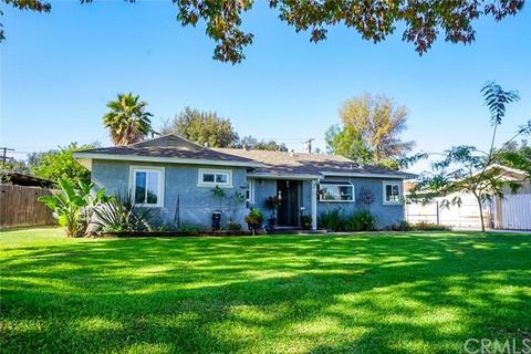 3926 Canterbury Rd, Riverside, CA 92504 photo 1