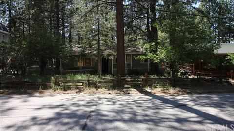 570 St Moritz Dr, Big Bear Lake, CA 92315 photo 2