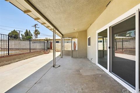 1082 N Olive Ave, Rialto, CA 92376 photo 16