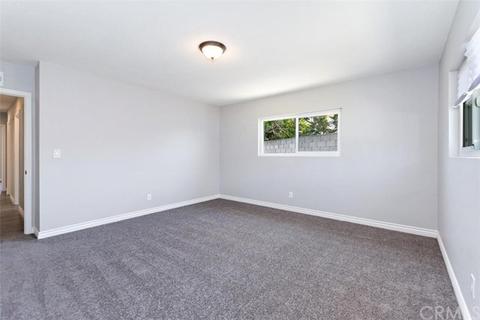 1082 N Olive Ave, Rialto, CA 92376 photo 11