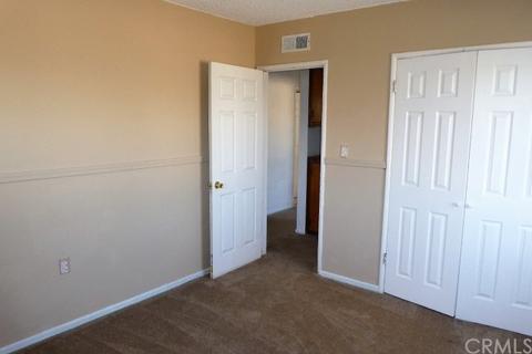 9833 Lombardy Ave, Bloomington, CA 92316 photo 17