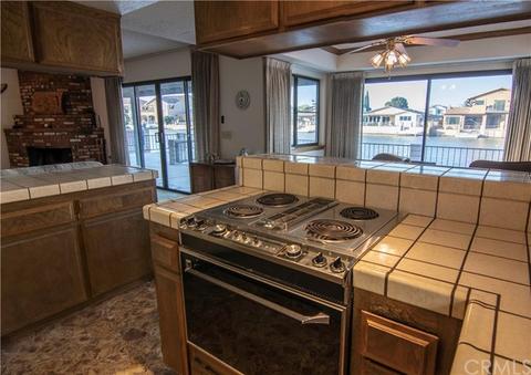 18098 Harbor Dr, Victorville, CA 92392 photo 7