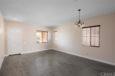 15469 Petunia St, Fontana, CA 92336 photo 4
