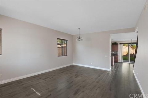 15469 Petunia St, Fontana, CA 92336 photo 5