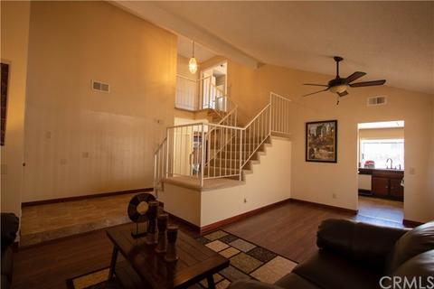 631 E Pioneer Ave, Redlands, CA 92374 photo 5