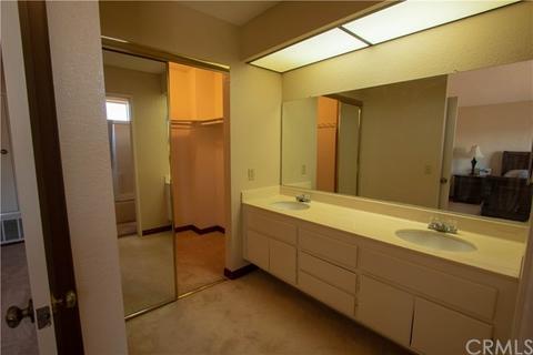631 E Pioneer Ave, Redlands, CA 92374 photo 15