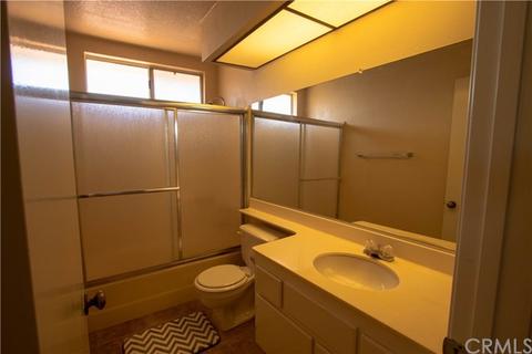 631 E Pioneer Ave, Redlands, CA 92374 photo 16