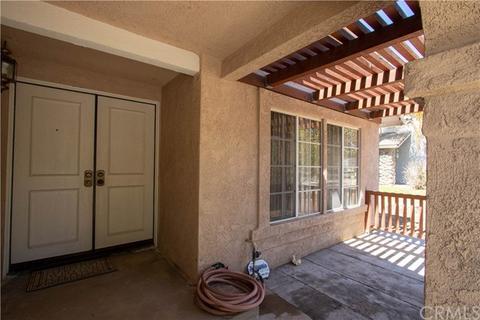 631 E Pioneer Ave, Redlands, CA 92374 photo 3