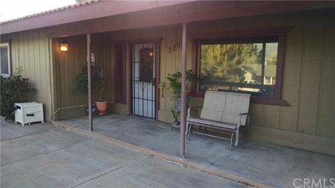 22621 Putting Green Way, Tehachapi, CA 93561 photo 3