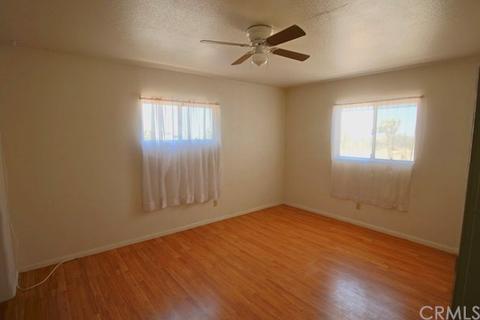 9475 Malpaso, Phelan, CA 92371 photo 9