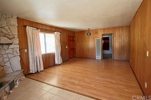 9475 Malpaso, Phelan, CA 92371 photo 6