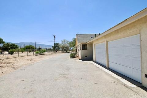 9475 Malpaso, Phelan, CA 92371 photo 17
