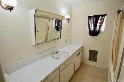 9475 Malpaso, Phelan, CA 92371 photo 11