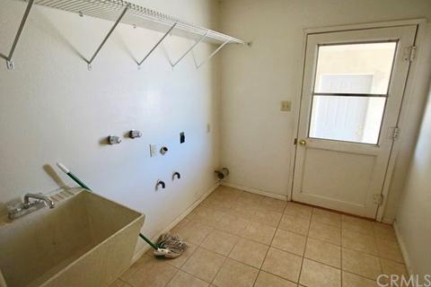 9475 Malpaso, Phelan, CA 92371 photo 13