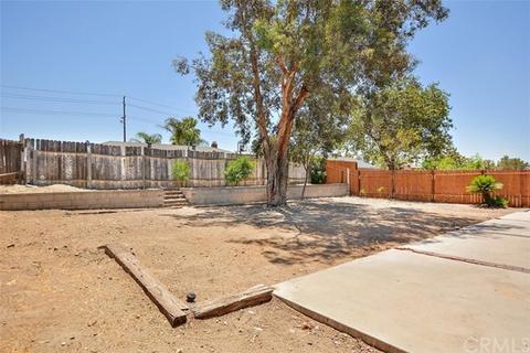 7565 Cherimoya Ct, Fontana, CA 92336 photo 23