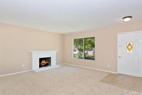 7565 Cherimoya Ct, Fontana, CA 92336 photo 5