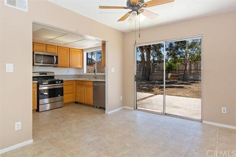 7565 Cherimoya Ct, Fontana, CA 92336 photo 7