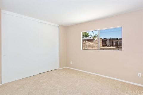 7565 Cherimoya Ct, Fontana, CA 92336 photo 15