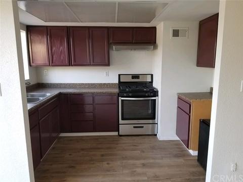 2455 W 6th St, San Bernardino, CA 92410 photo 3