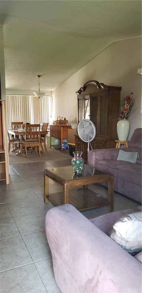 379 E Montrose St, Rialto, CA 92376 photo 4
