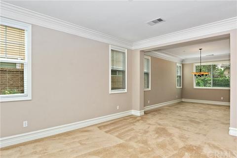 15845 Wardlow Pl, Fontana, CA 92336 photo 3