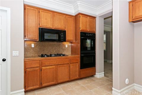 15845 Wardlow Pl, Fontana, CA 92336 photo 8