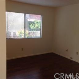7591 Honeysuckle St, Fontana, CA 92336 photo 4