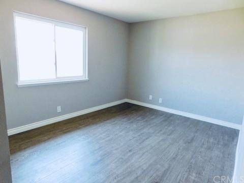 702 N Beechwood Ave, Rialto, CA 92376 photo 12