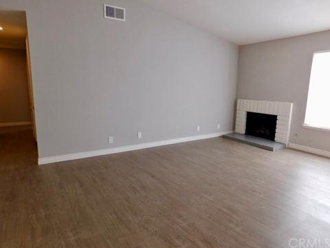 702 N Beechwood Ave, Rialto, CA 92376 photo 3