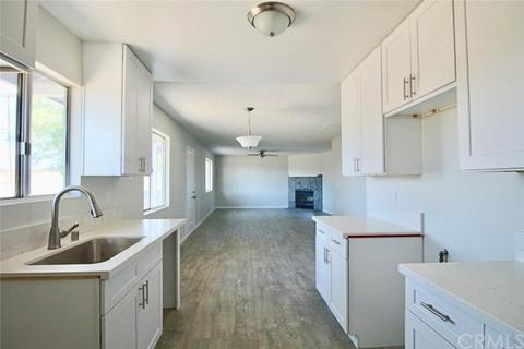 7505 Maple, Hesperia, CA 92345 photo 3