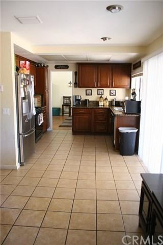 1038 E Kildare St, Lancaster, CA 93535 photo 9