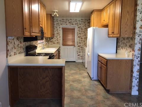 925 W Hawthorne St, Ontario, CA 91762 photo 3