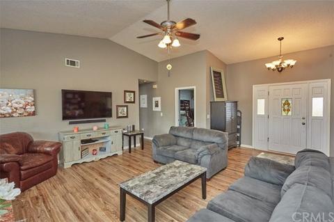 18373 Deodar St, Hesperia, CA 92345 photo 3