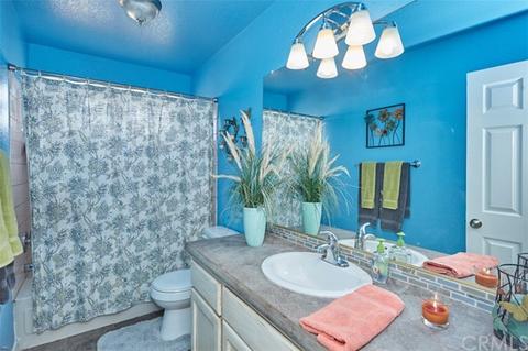 18373 Deodar St, Hesperia, CA 92345 photo 25