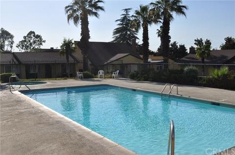 458 E Thornton Ave, Hemet, CA 92543 photo 2