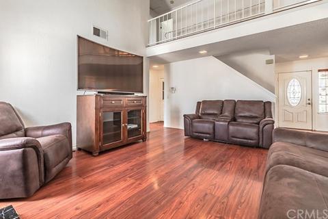 847 E Jackson St, Rialto, CA 92376 photo 9