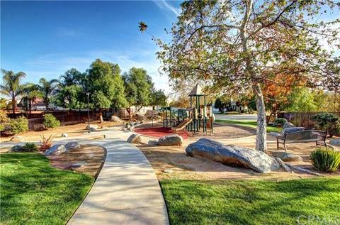 12382 Brianwood Dr, Riverside, CA 92503 photo 8