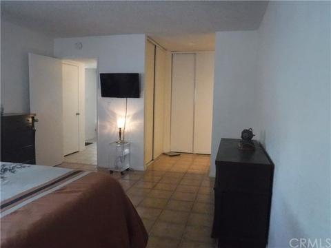 684 N Lancewood Ave, Rialto, CA 92376 photo 6