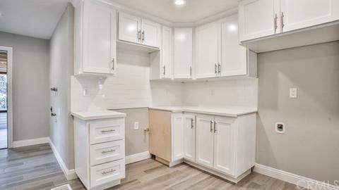 544 Olive St, Upland, CA 91786 photo 8