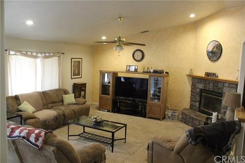 15526 Palm St, Hesperia, CA 92345 photo 2