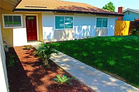 369 E Old Mill Rd, Corona, CA 92879 photo 2