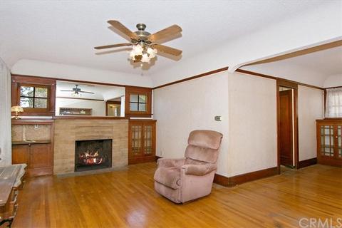 927 E Harvard Rd, Burbank, CA 91501 photo 2