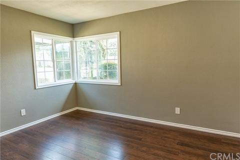 980 N Pampas Ave, Rialto, CA 92376 photo 6