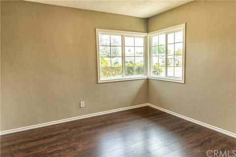 980 N Pampas Ave, Rialto, CA 92376 photo 4