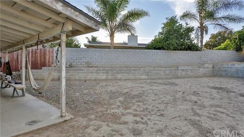 732 S Clifford Ave, Rialto, CA 92376 photo 2