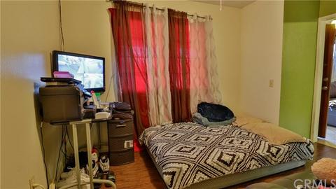 732 S Clifford Ave, Rialto, CA 92376 photo 20